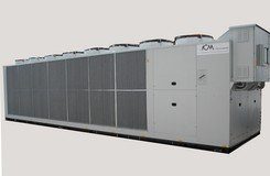 Air cooled water chillers free cooling system